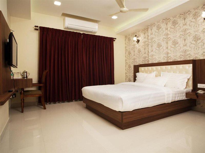 Hotel Mahalakshmi Residency Kolluru Dış mekan fotoğraf