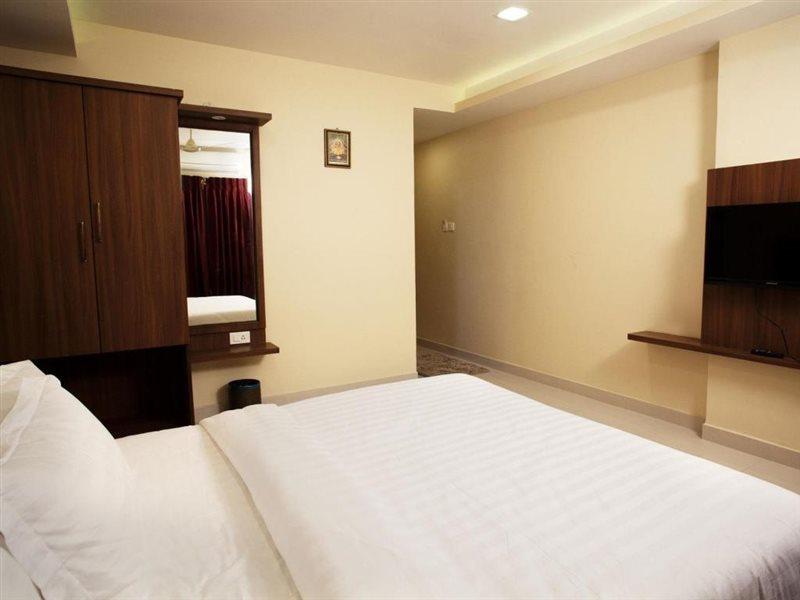 Hotel Mahalakshmi Residency Kolluru Dış mekan fotoğraf
